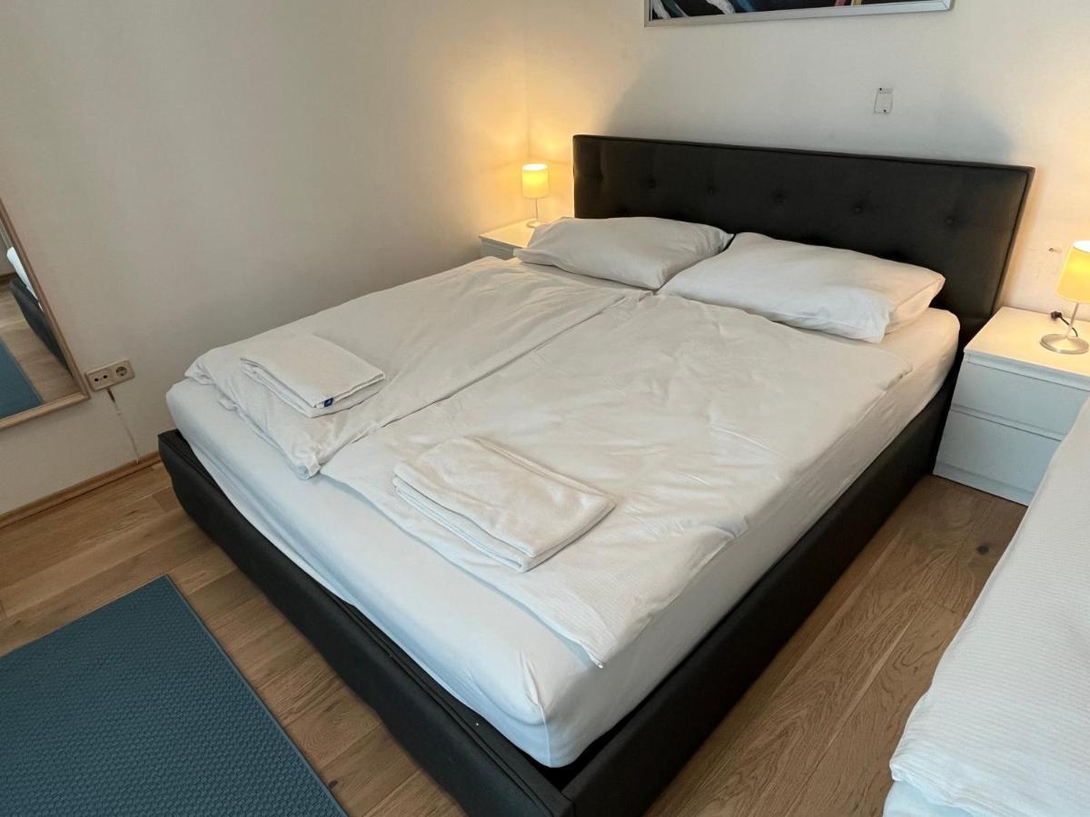 Apartmán Stylish Apt Near Urania 1Br Vídeň Exteriér fotografie