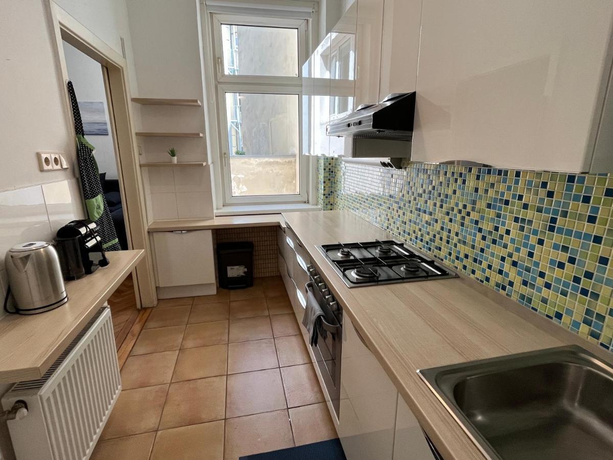 Apartmán Stylish Apt Near Urania 1Br Vídeň Exteriér fotografie